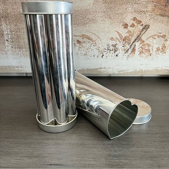 Pampered Chef Set of 2 Bread Baking Containers - Picture 4 of 6